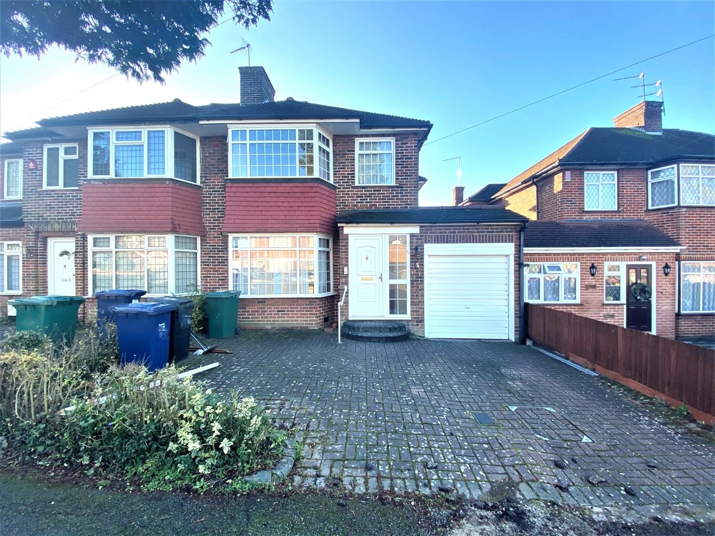 Wolmer Gardens, Edgware